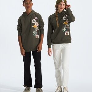 NWT The North Face Kids Dark Green Hoodie Smokey Bear Limited Edition